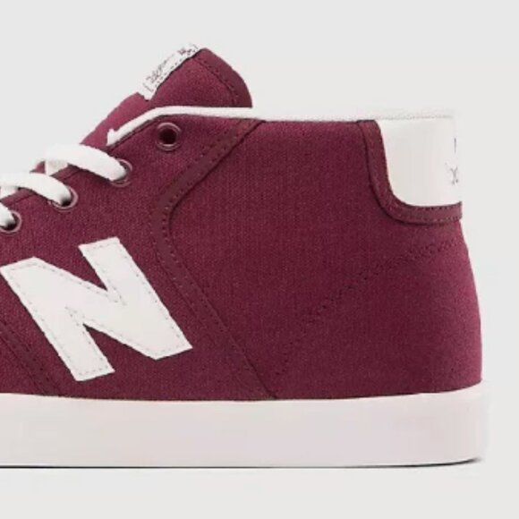 NB Numeric 213 Pro Court - Size 8 - Picture 2 of 7